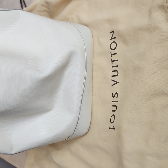 Louis Vuitton Large Noé Feedbag - Picture 7 of 7